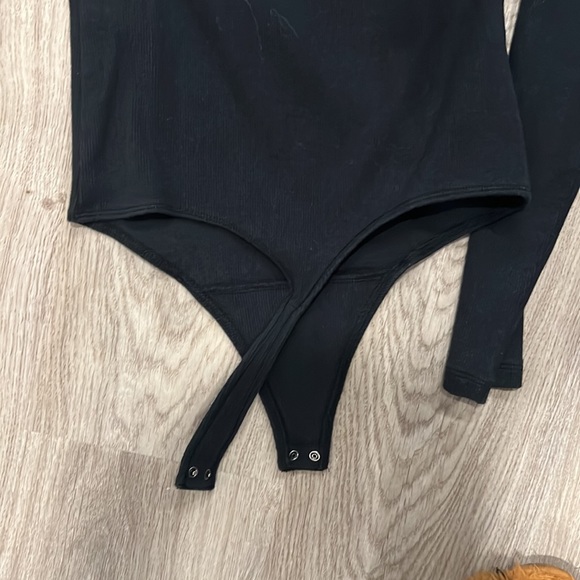 Abercrombie & Fitch Long-Sleeve Henley Bodysuit - Picture 4 of 4